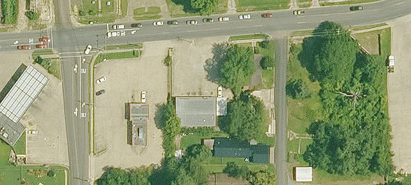1411 Main St