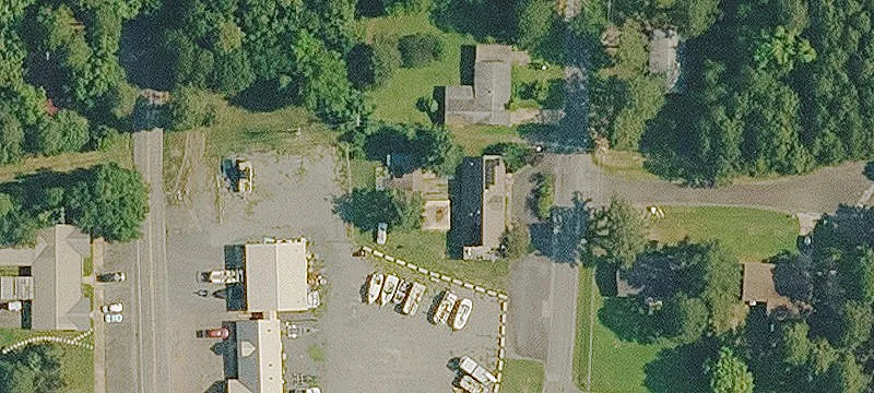 203 Lakeview Dr