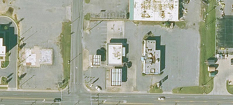 2117 Main St