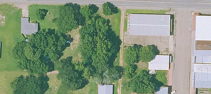 Tracy Lawrence Ave