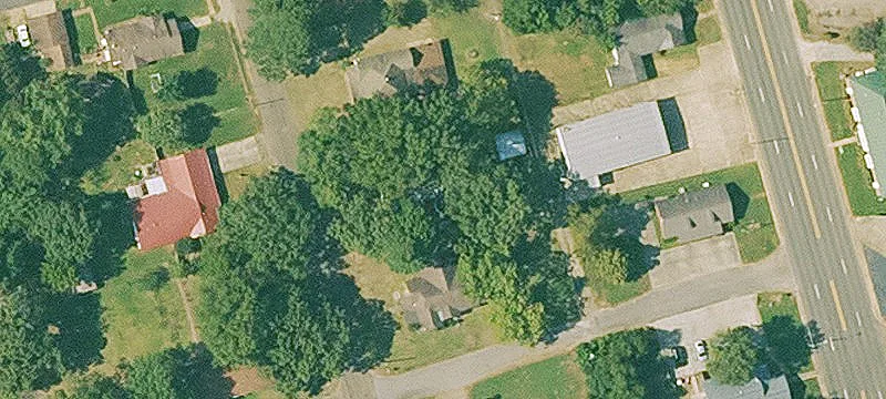 1318 Main St