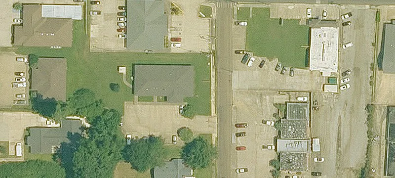 208 Thompson Ave