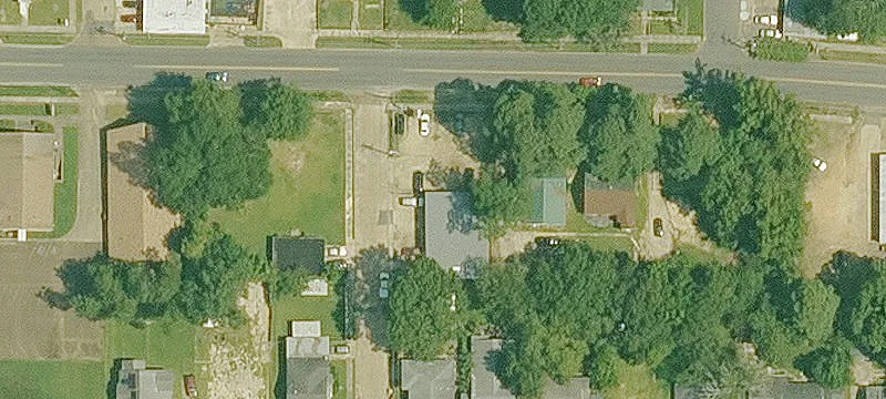 915 Main St