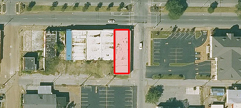 325 Plz Plaza