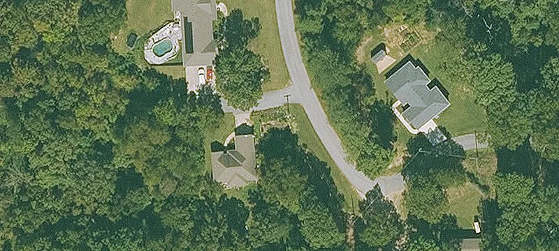 Howland Rd At Washington Ln