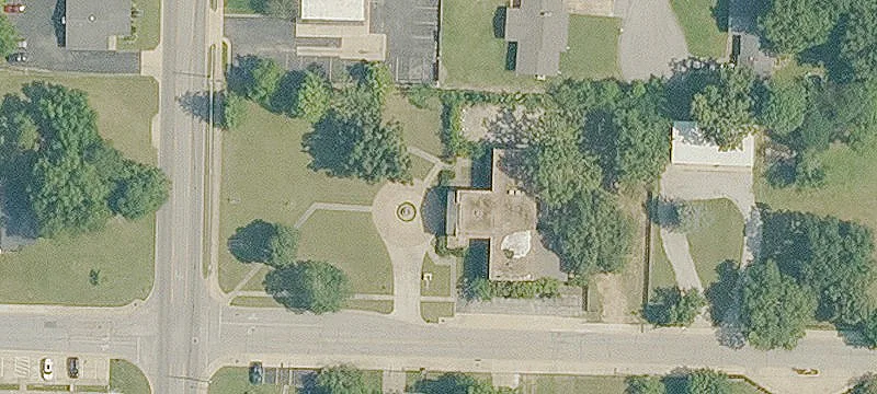 321 College St