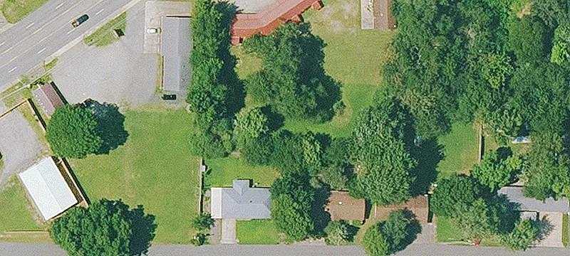 1162 Hwy 71st S
