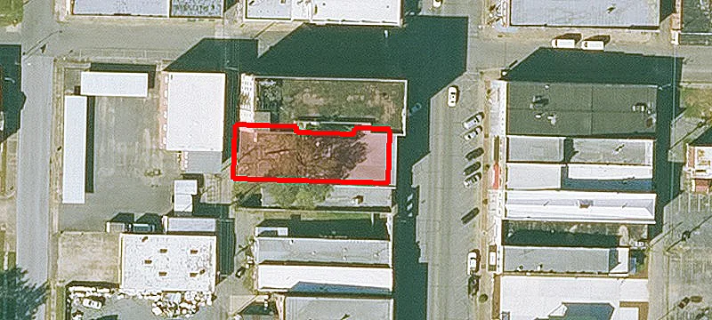306 Main St