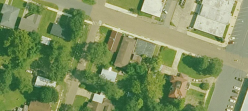 109 8th St