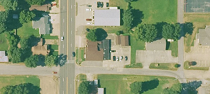 1819 Main St