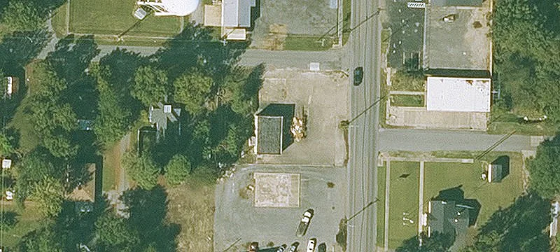 1600 Main St