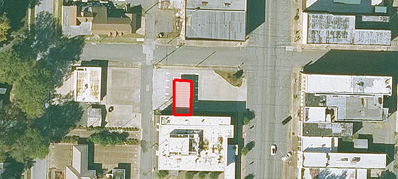 400 Main St