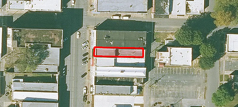 305 Main St