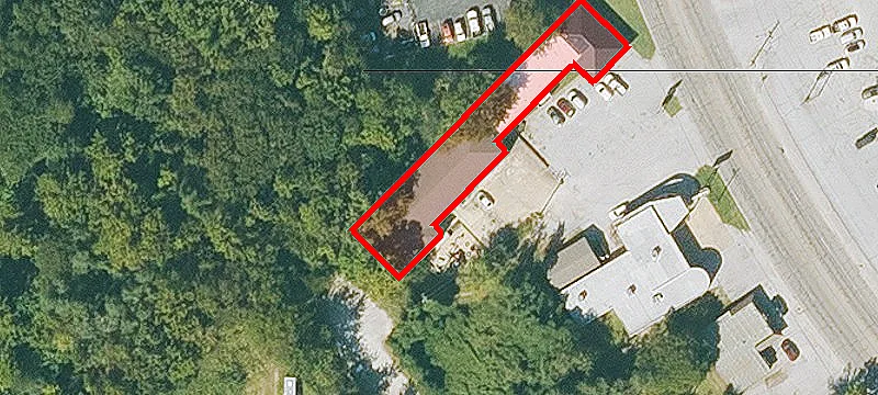 1516 Main St