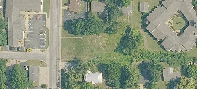 407 College St