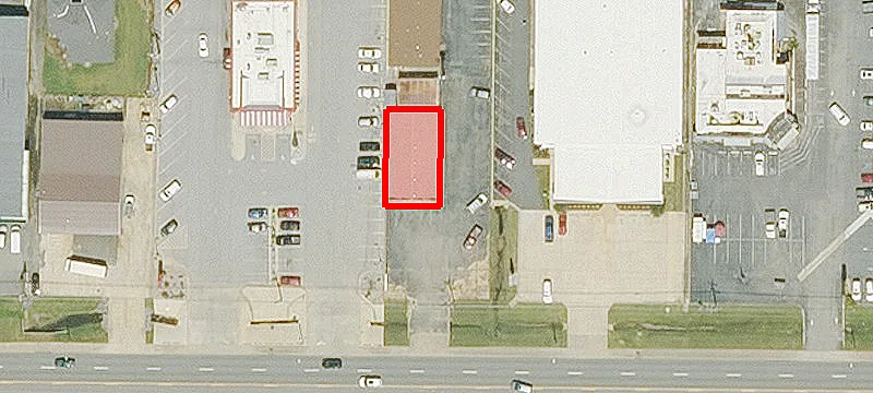 2900 Race Ave