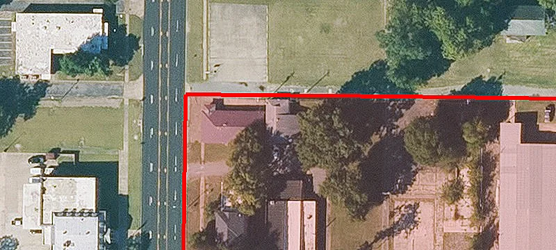 206 Main St