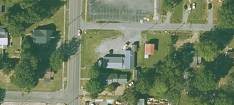 1703 Main St