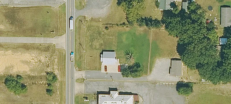 1208 Main St