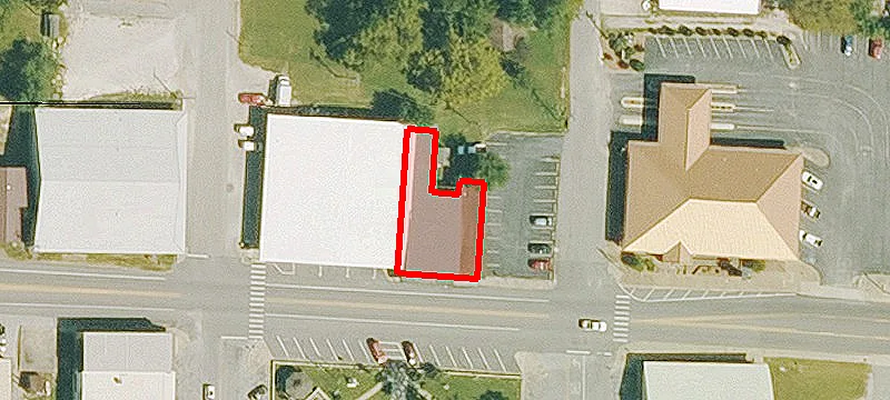 87 Main St