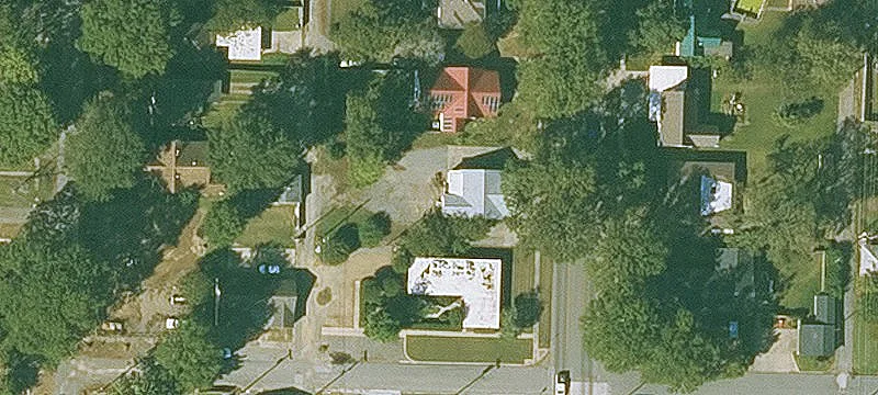 1018 Main St