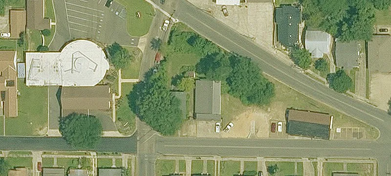 826 Faulkner St
