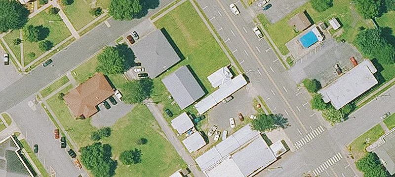 411 Mena St