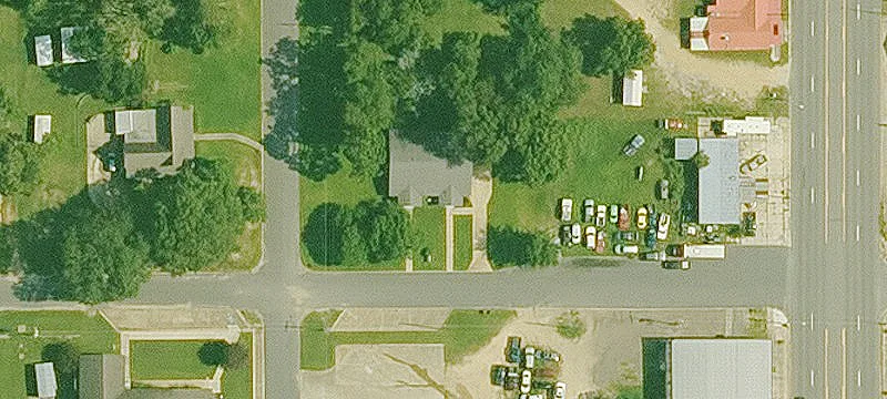 110 2nd St
