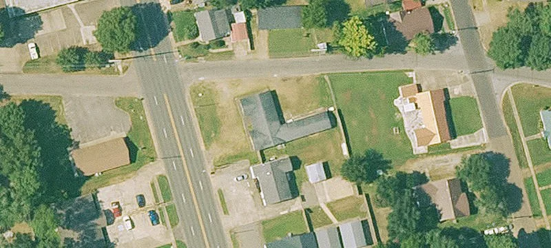 901 Main St