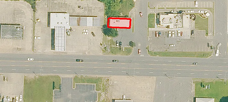 1100 Main St