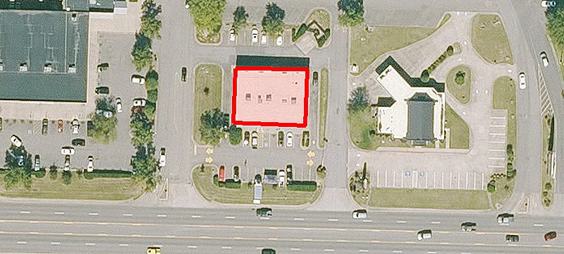 3075 Main St