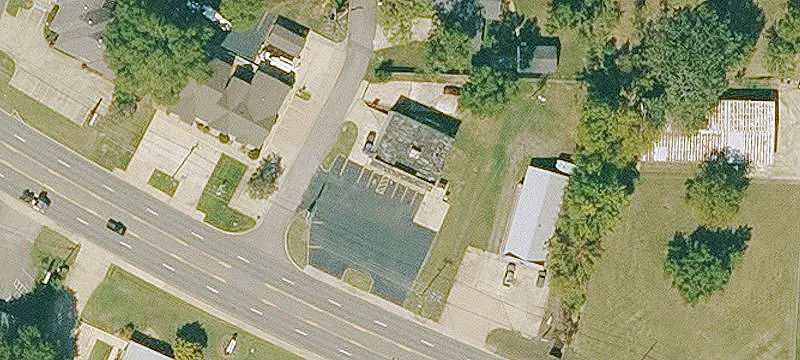 2716 Main St