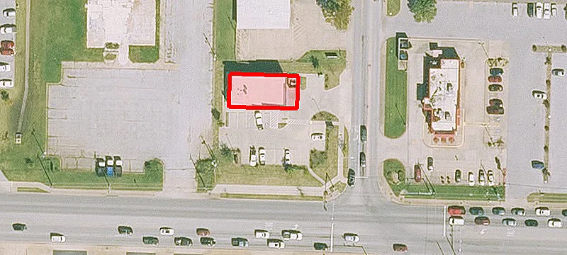 2401 Walnut St