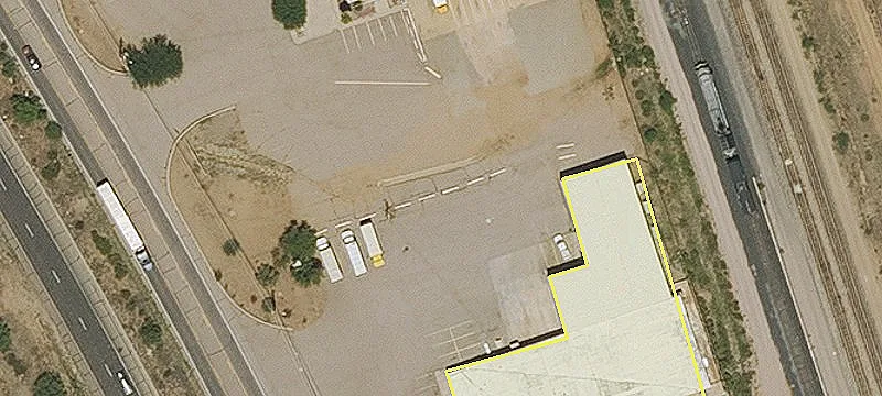 883 Frontage Rd