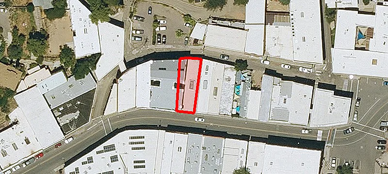 27 Main St