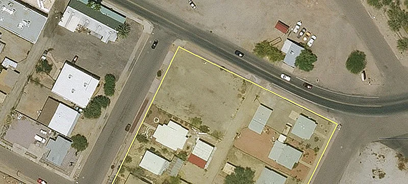 101 Estrella Ave