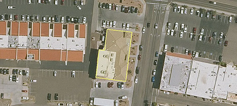 25 Riviera Blvd