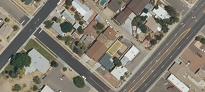 33 Adams St