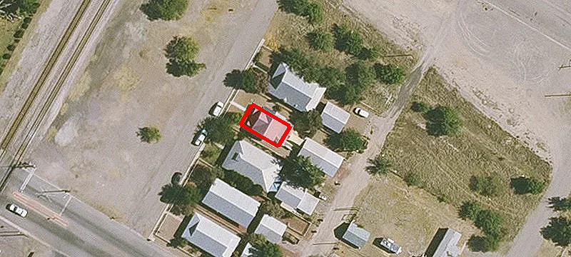 135 Railview Ave
