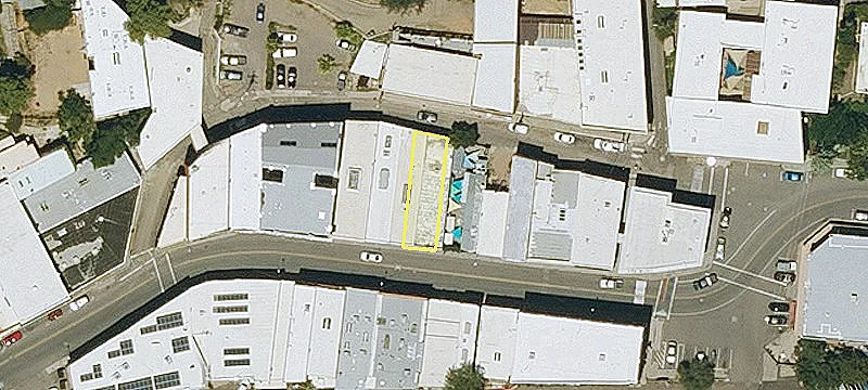 21 Main St