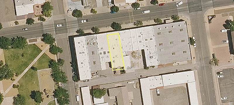 915 Main St