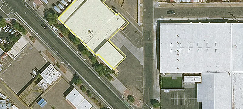 902 Grand Ave