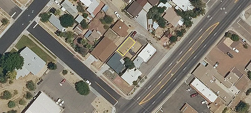 25 Adams St