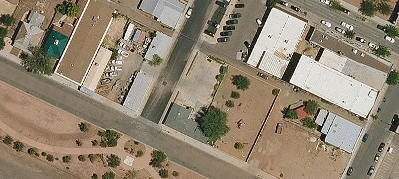 100 Warren Ave