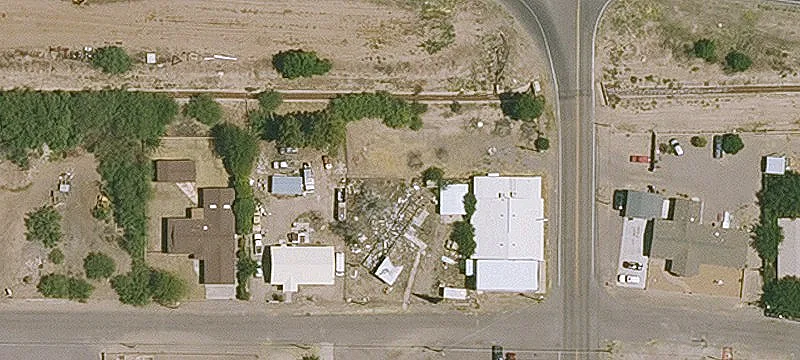 2060 Bowie Ave