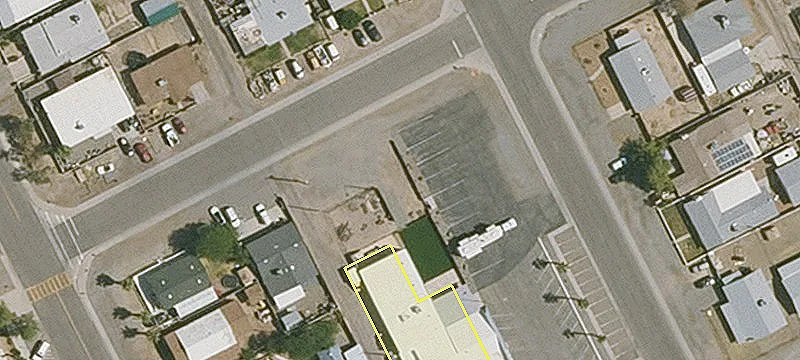 700 Laguna Ave