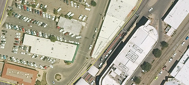 33 Grand Ave