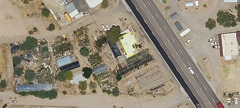 895 Wickenburg Way
