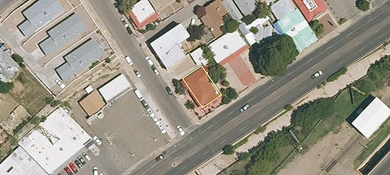 571 Grand Ave