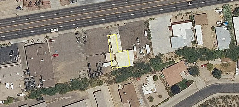 885 Wickenburg Way